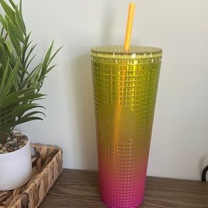 Starbucks Summer 2022 Lemon Yellow Pink Gradient Ombre Grid 24oz Venti Tumbler
